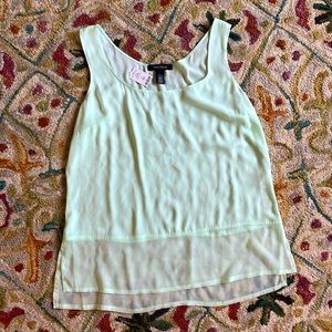 White House Black Market sleeveless blouse size L NWT